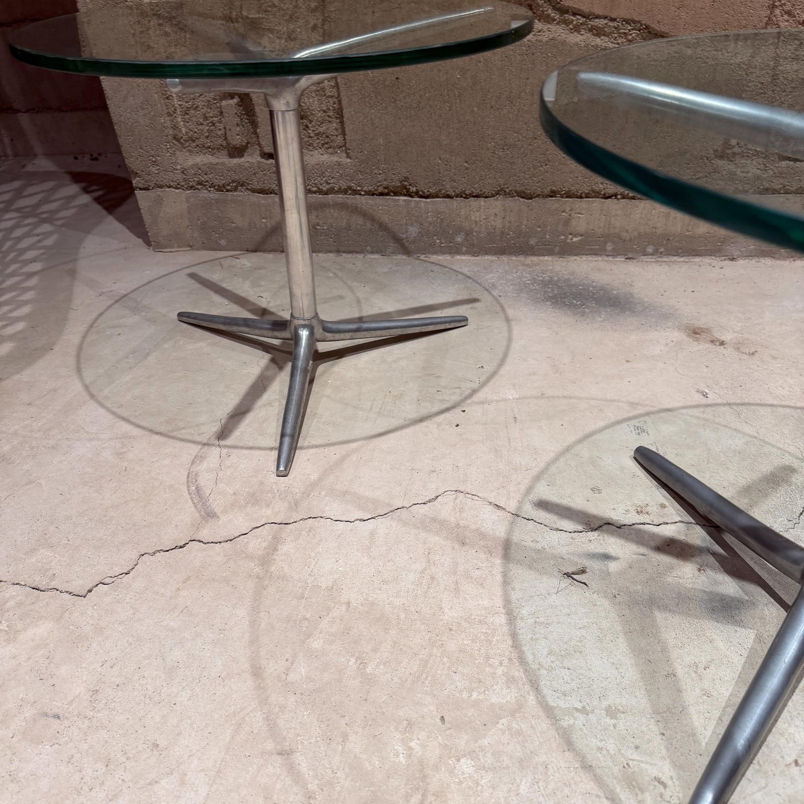 Mid-Century Modern Aluminum Tripod Side Tables Attr Milo Baughman - 7