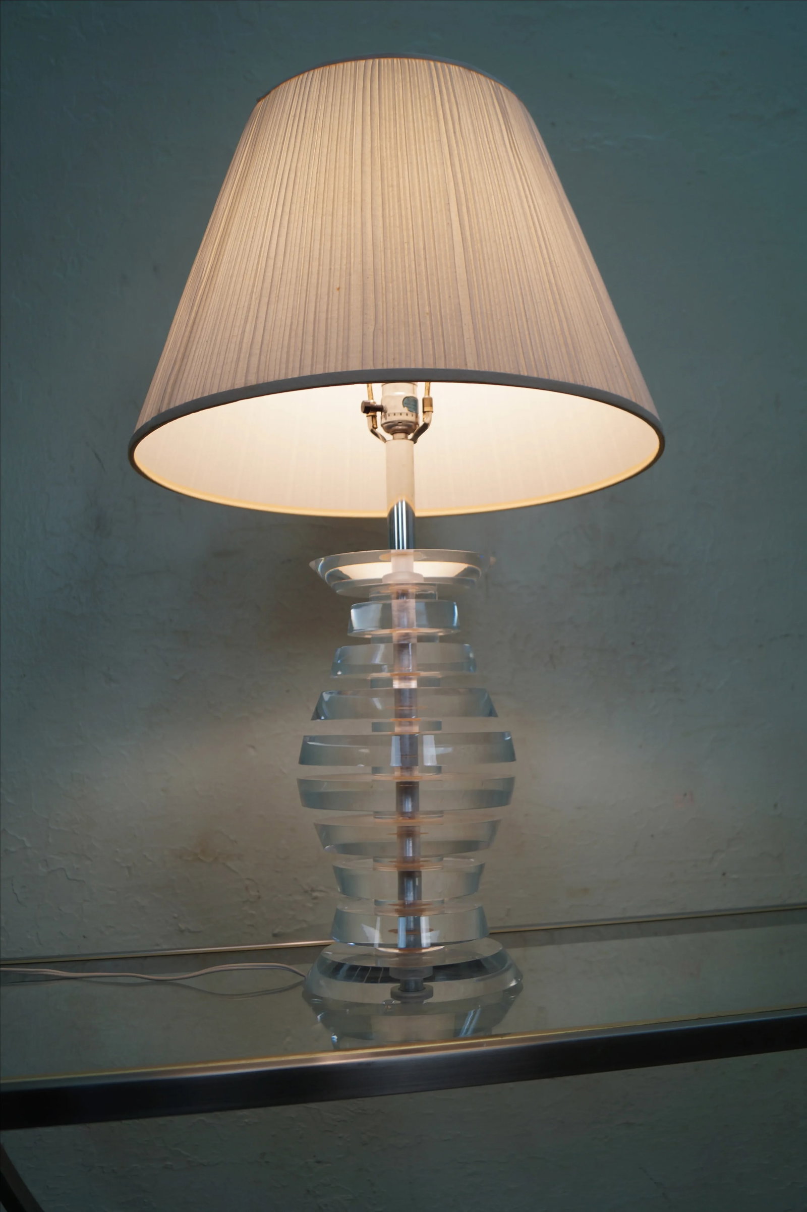 Mid-Century Modern Lucite Lamp by George Bullio - 2