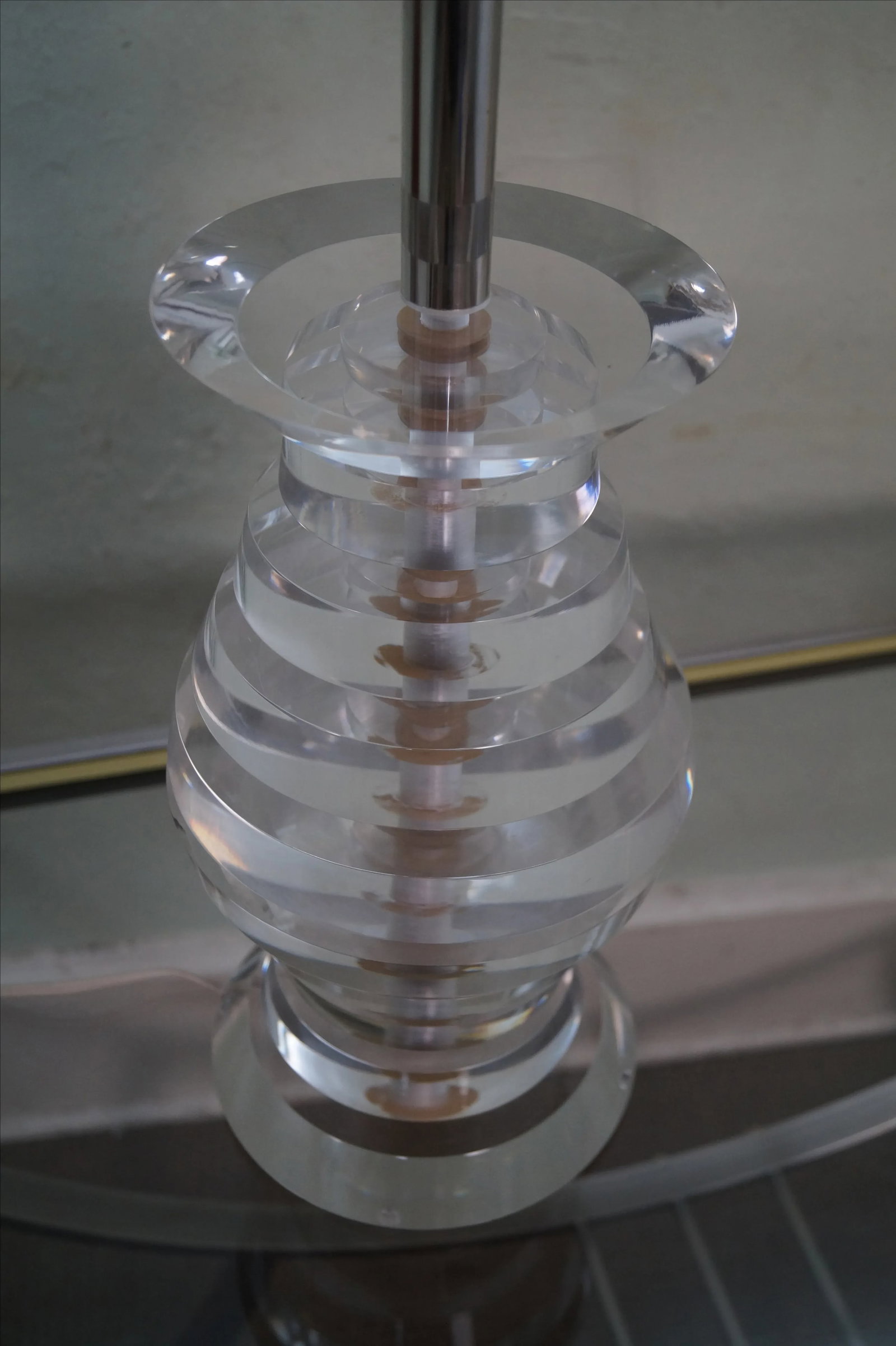 Mid-Century Modern Lucite Lamp by George Bullio - 5