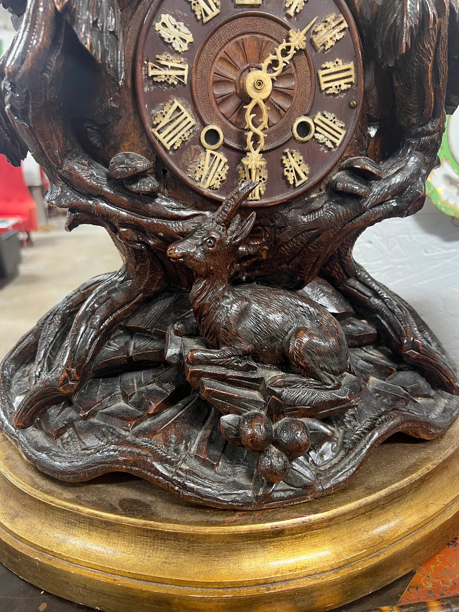 19th Century Black Forest Carved Clock Mounted Lamp With Cowhide Shade - 7