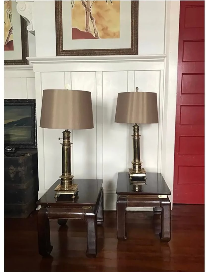 1960s Mid-Century Modern, Ming Style Brass Footed Table Lamps - a Pair - 3