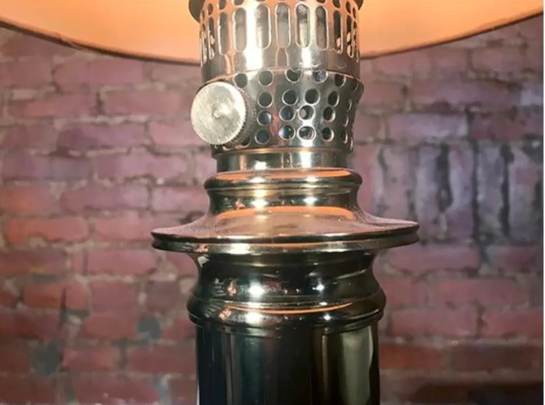 1960s Mid-Century Modern, Ming Style Brass Footed Table Lamps - a Pair - 9