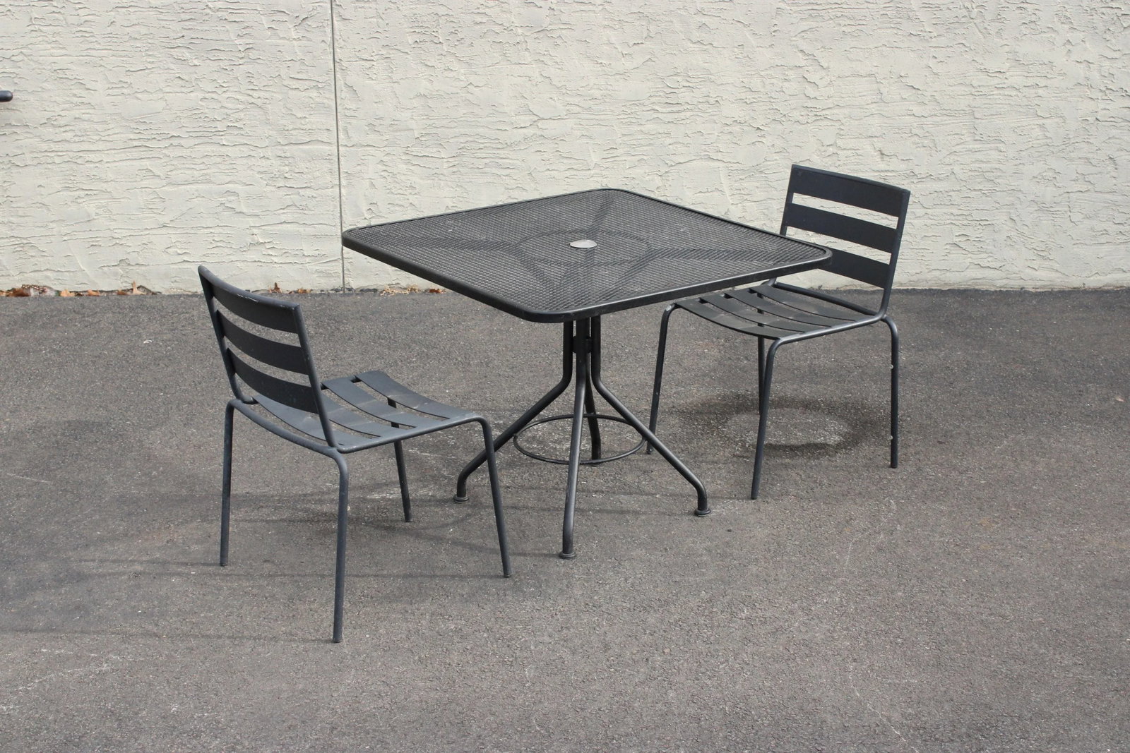 Early 21st Century 'Metro' Wrought Iron Outdoor Dining Set - 3 Pieces - 2