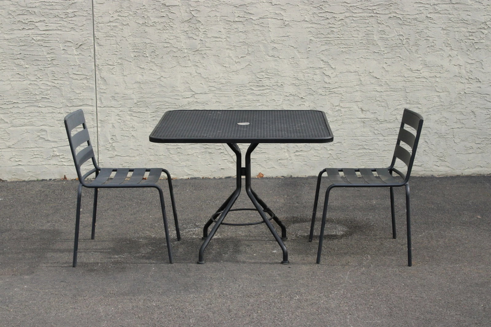 Early 21st Century 'Metro' Wrought Iron Outdoor Dining Set - 3 Pieces - 3