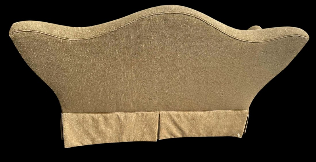 Baker Furniture Company Camelback Loveseat Upholstered in Gold Luxury Fabric - Vintage Early 21st Ce - 5