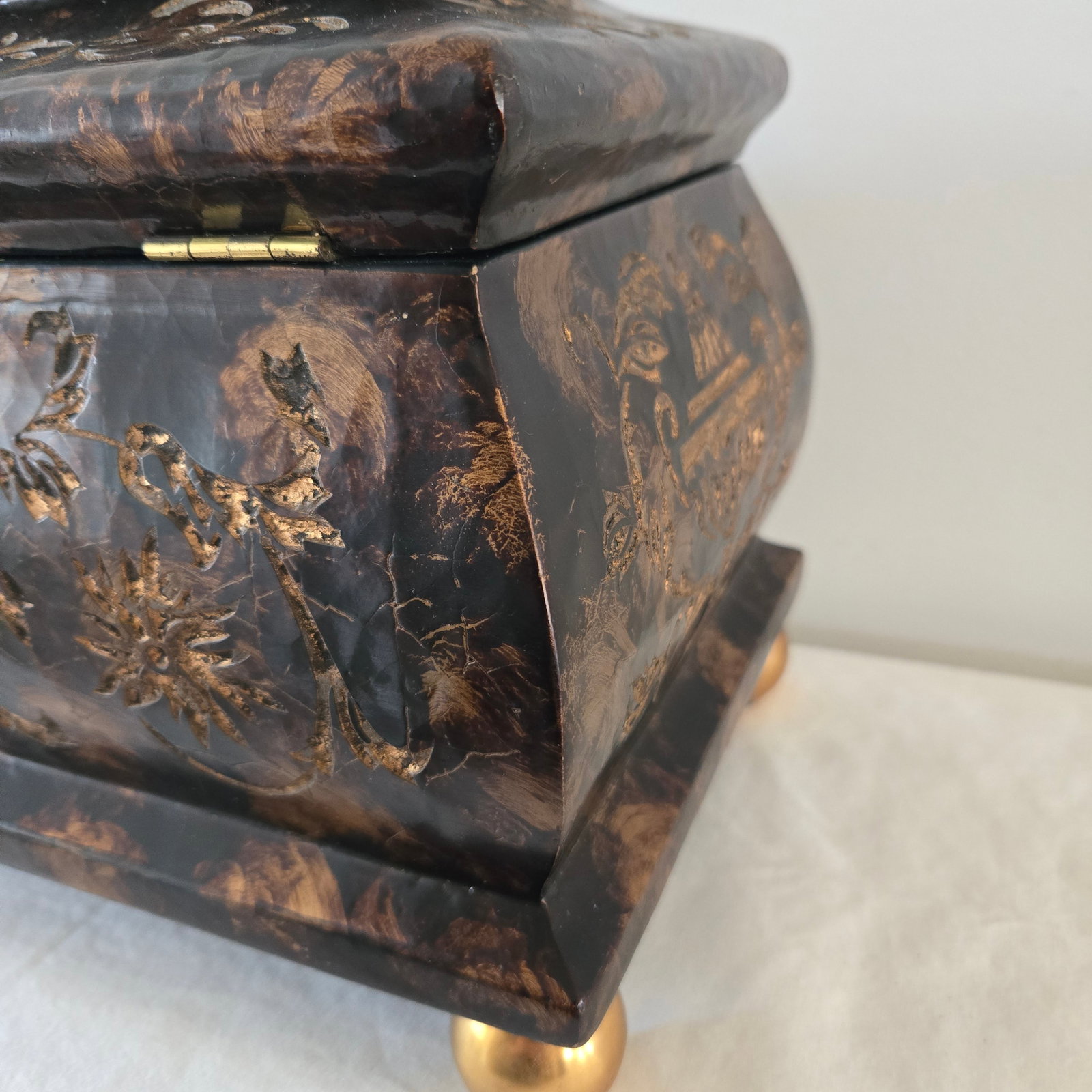 1980s Maitland Smith Ornate Hinged Mahogany Chest With Brass Ball Feet Leaf Finnial - 17