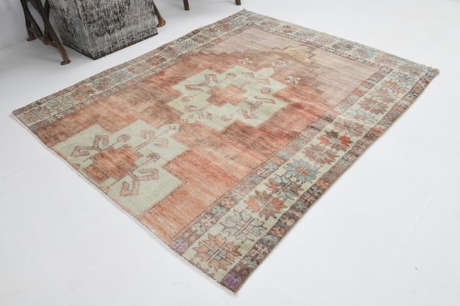 4'3'' x 5'5'' Handmade Vintage Wool Rug - 6913 - 6