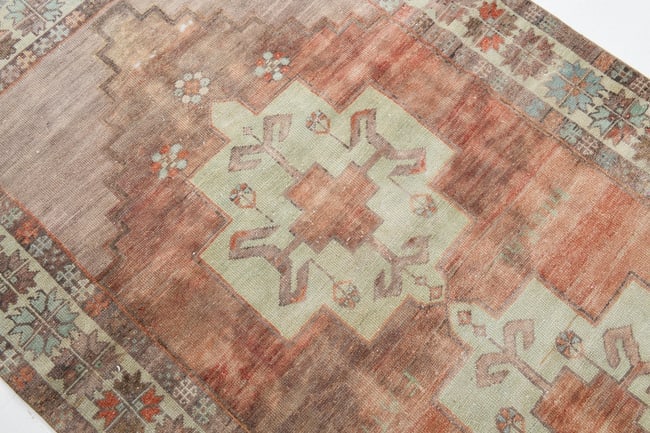 4'3'' x 5'5'' Handmade Vintage Wool Rug - 6913 - 8