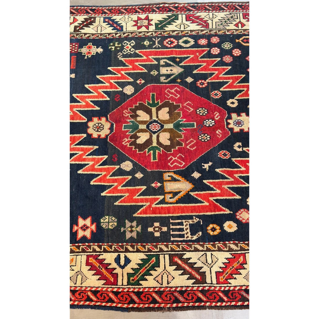 Antique Armenian rug - 4