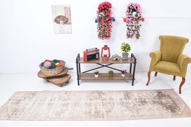 2'5'' x 10'2'' Handmade Vintage Wool Rug - 17588 - 2