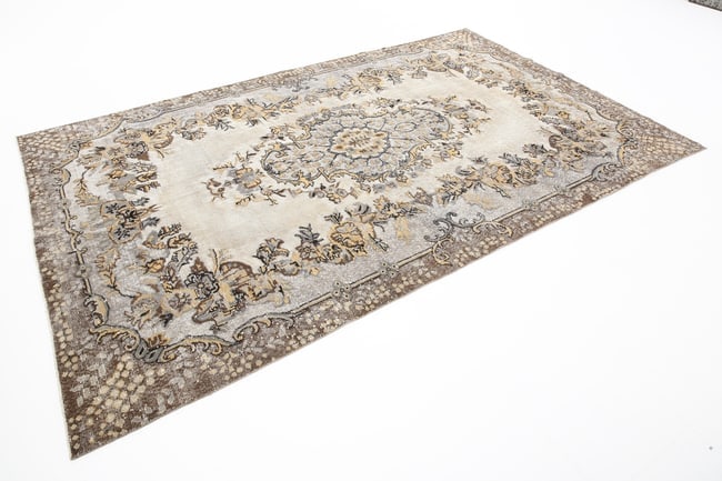 6'7'' x 10'7'' Handmade Vintage Wool Rug - 1871 - 6