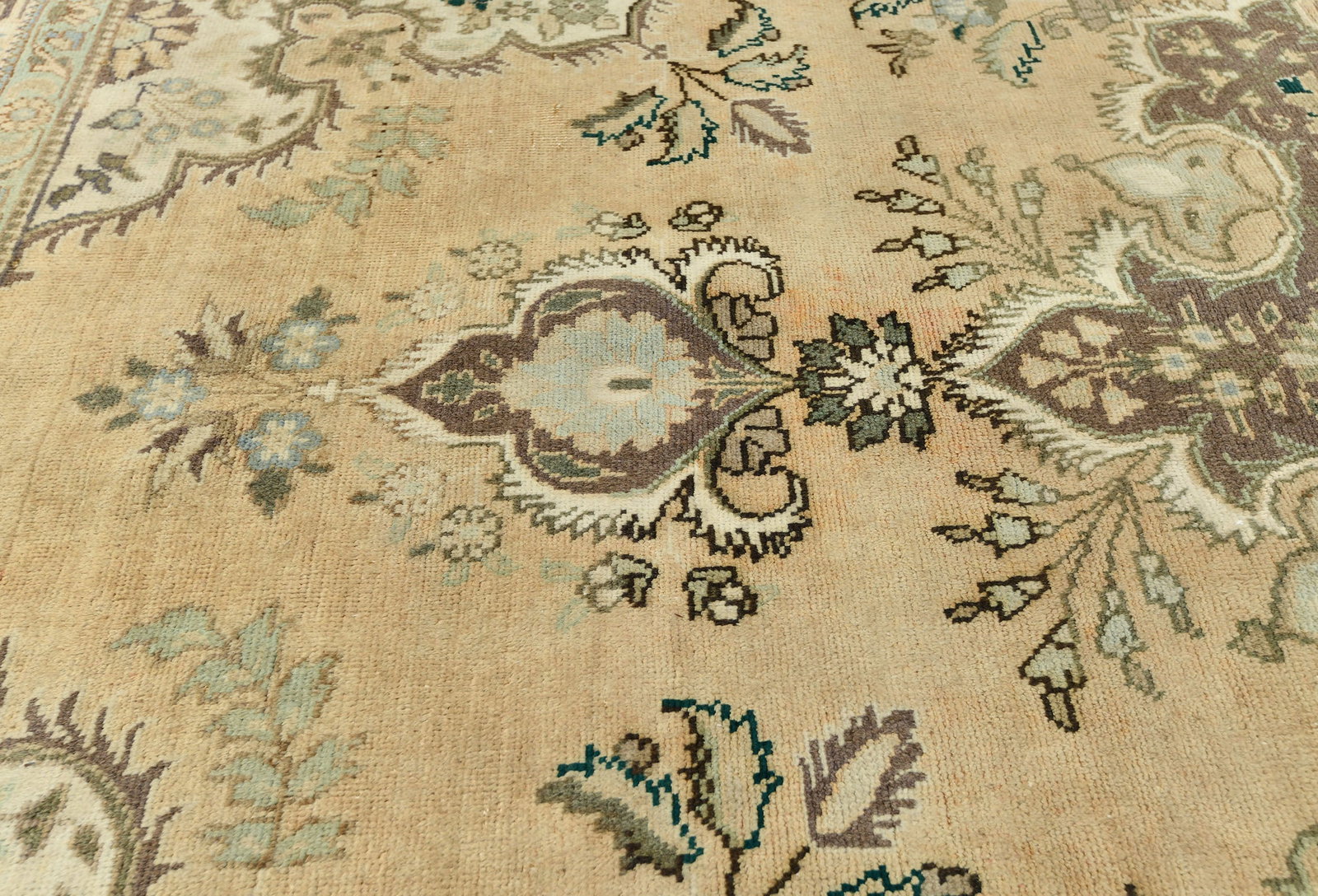 Semi Antique Muted Floral 9'9X12'5 Distressed Vintage Oriental Rug - 7