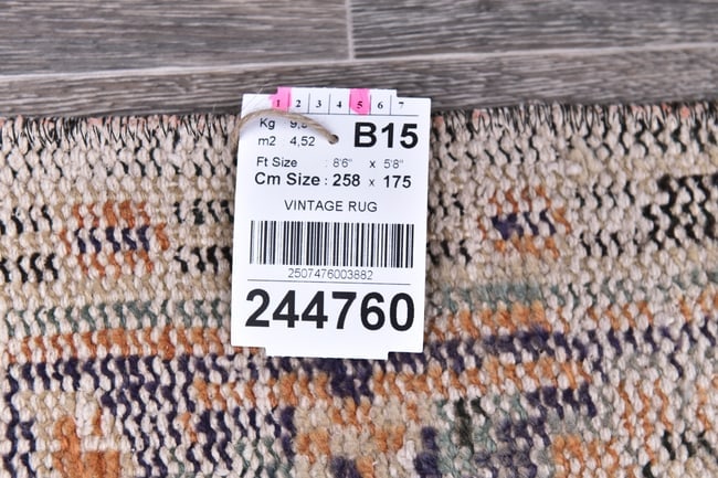 5'8'' x 8'5'' Handmade Vintage Wool Rug - 244760 - 14