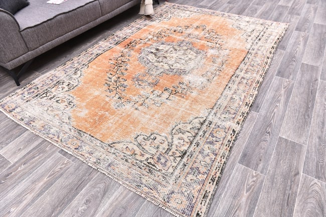 5'8'' x 8'5'' Handmade Vintage Wool Rug - 244760 - 2