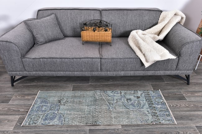 1'7'' x 4'9'' Handmade Vintage Wool Rug - 243488: Title: 1'7'' x 4'9'' Handmade Vintage Wool Rug - 243488 Description:1'7'' x 4'9'' Handmade Vintage Wool Rug - 243488 Origin:Turkiye Date/Period:1960-90 Materials:Wool,Cotton Dimension:1'7''x4'9'' ft,