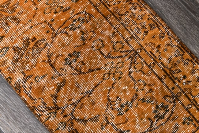 1'5'' x 6'7'' Turkish Vintage Runner Rug - 243465 - 4