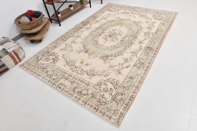 6'1'' x 9'8'' Handmade Vintage Wool Rug - 21790 - 4