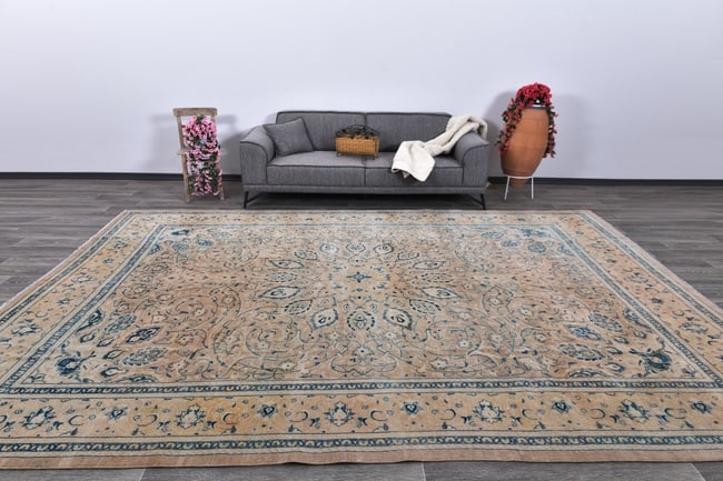 9'8'' x 13'8'' Unique Handmade Vintage Rug - 242586: Title: 9'8'' x 13'8'' Unique Handmade Vintage Rug - 242586 Description:9'8'' x 13'8'' Unique Handmade Vintage Rug - 242586 Origin:Turkiye Date/Period:1960-90 Materials:Wool,Cotton Dimension:9'8''x13'8