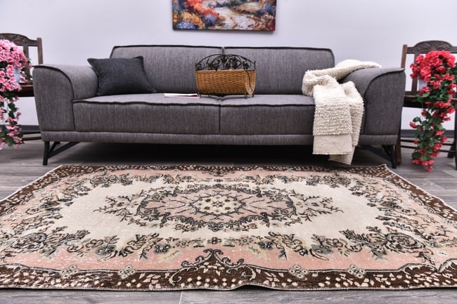 3'8'' x 6'9'' Handmade Vintage Wool Rug - 244799: Title: 3'8'' x 6'9'' Handmade Vintage Wool Rug - 244799 Description:3'8'' x 6'9'' Handmade Vintage Wool Rug - 244799 Origin:Turkiye Date/Period:1960-90 Materials:Wool,Cotton Dimension:3'8''x6'9'' ft, 
