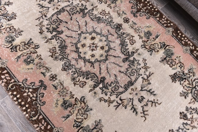 3'8'' x 6'9'' Handmade Vintage Wool Rug - 244799 - 4