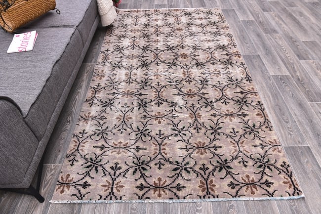 4'4'' x 7'7'' Turkish Vintage Runner Rug - 244803 - 3