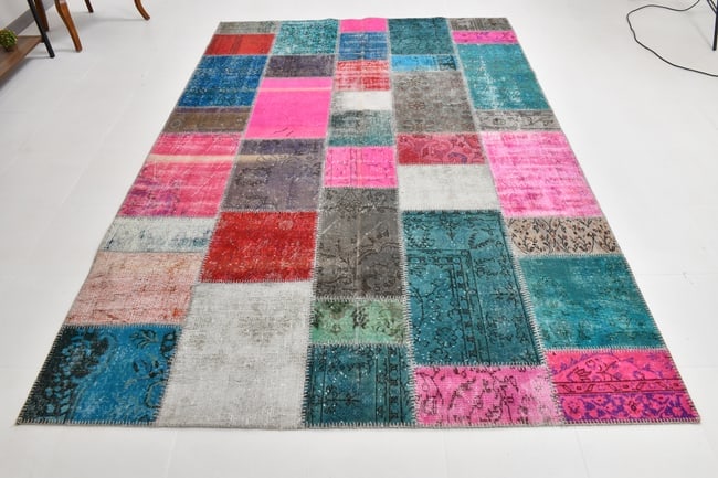 7'0'' x 10'0'' Handmade Vintage Wool Patchwork Rug - 406 - 18