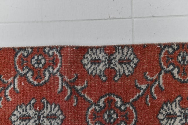2'5'' x 9'4'' Turkish Vintage Runner Rug - 23566 - 10