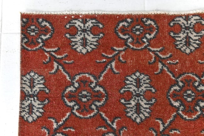 2'5'' x 9'4'' Turkish Vintage Runner Rug - 23566 - 9