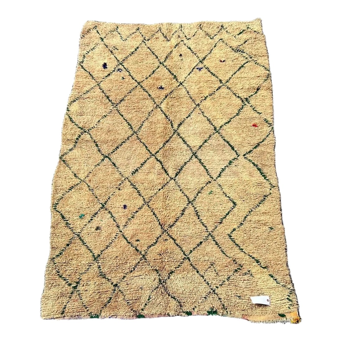 Vintage Morrocan rug: Title:Vintage Morrocan rug Size/ Format:4.09x8.0 Origin:Morroco Material:wool Reserve: $800.00 Shipping: Domestic: Flat-rate of $75.00 to anywhere within the contiguous U.S. International: Foreign shi