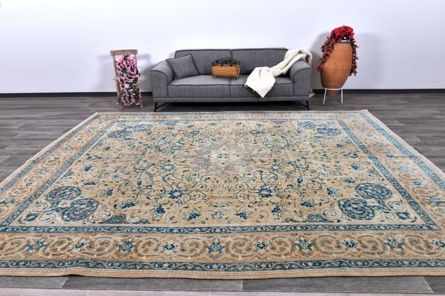 9'11'' x 13'0'' Unique Handmade Vintage Rug - 242590: Title: 9'11'' x 13'0'' Unique Handmade Vintage Rug - 242590 Description:9'11'' x 13'0'' Unique Handmade Vintage Rug - 242590 Origin:Turkiye Date/Period:1960-90 Materials:Wool,Cotton