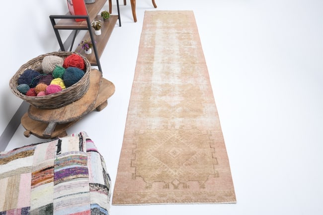 2'5'' x 9'10'' Vintage Wool Runner Rug - 17940 - 5