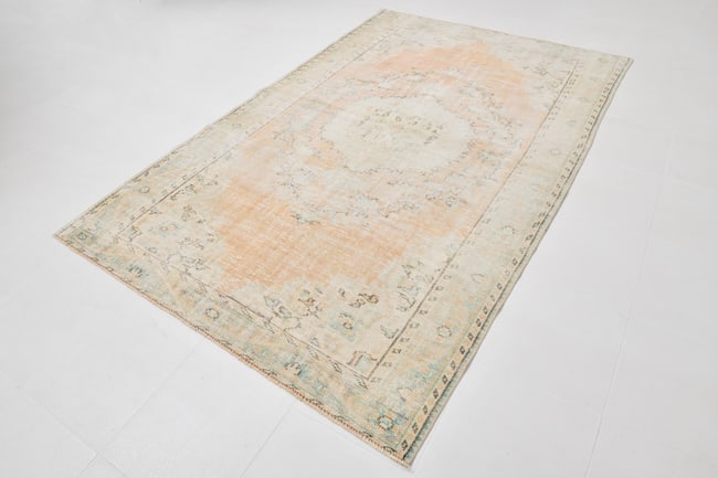 5'8'' x 8'8'' Turkish Vintage Runner Rug - 21717 - 18