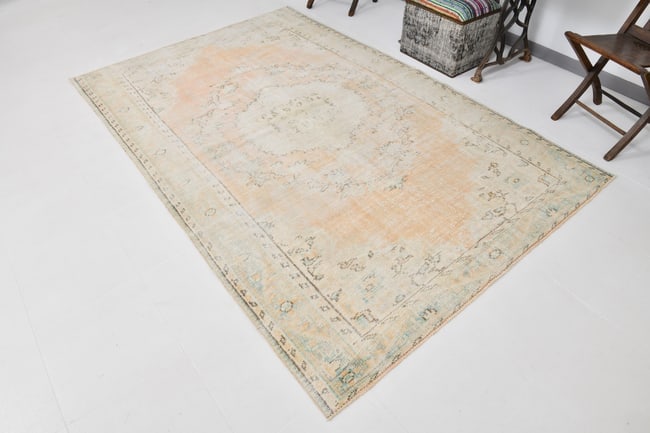 5'8'' x 8'8'' Turkish Vintage Runner Rug - 21717 - 4