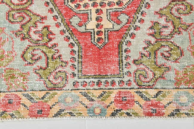 4'3'' x 7'7'' Handmade Vintage Wool Rug - 23024 - 12