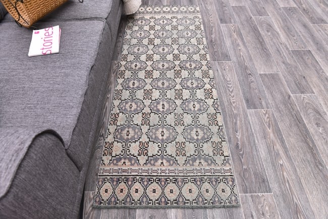 2'3'' x 6'3'' Handmade Vintage Wool Rug - 244688 - 3
