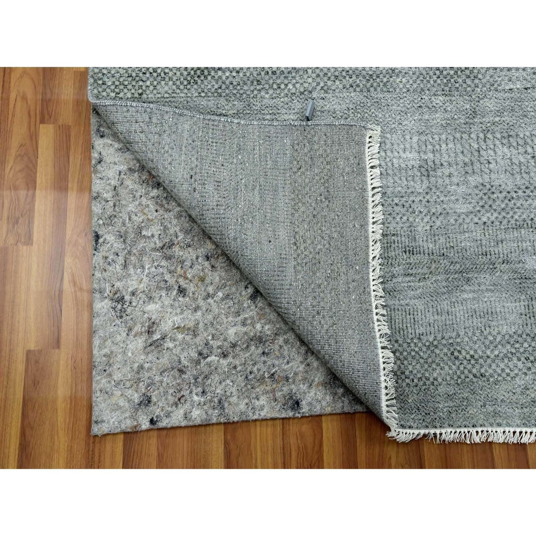 Ash Gray, Wool and Silk Hand Knotted, Grass Design Dense Weave, Rug - 4