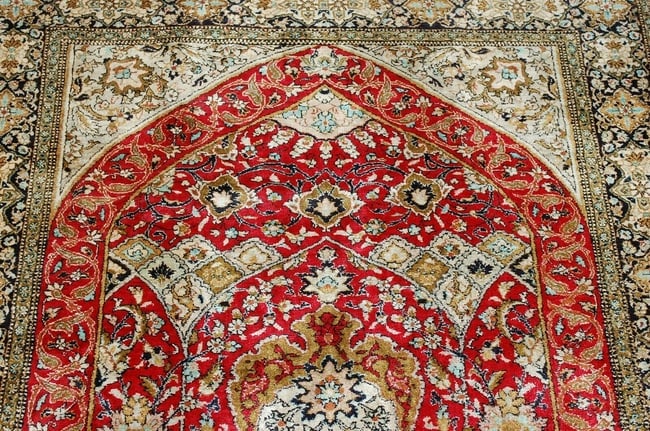 Persian QOM RUG 3'5"x5'1" - 6