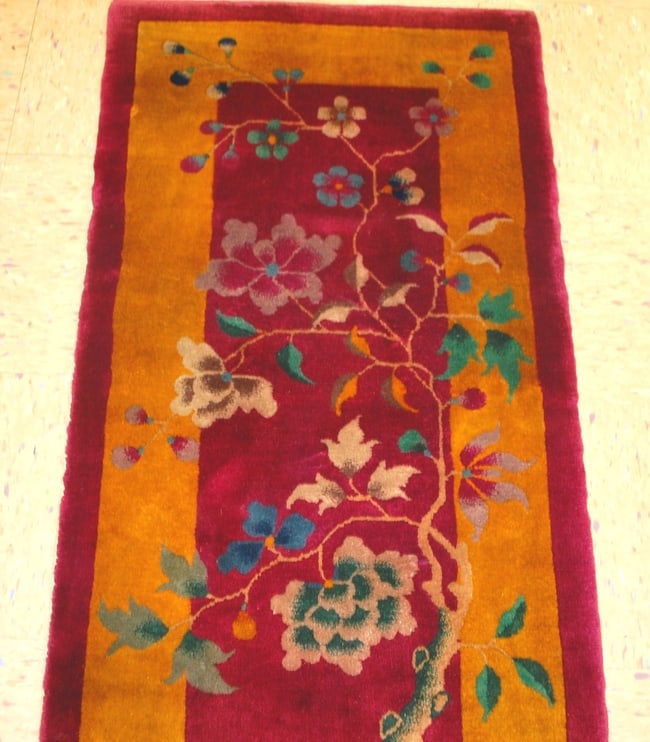 NICHOLS CHINESE RUG 2' x 3'10" - 2