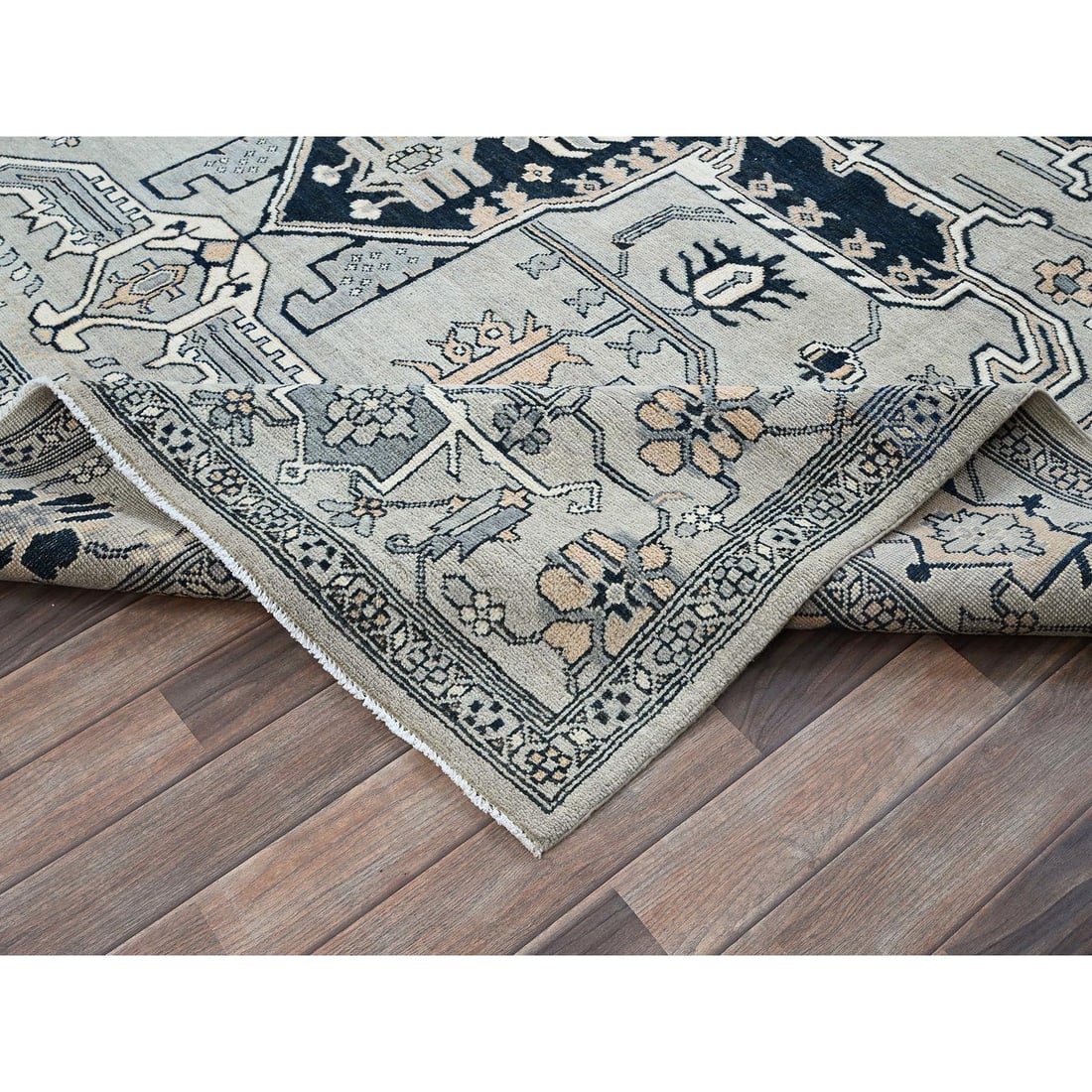 Cloud Gray Peshawar Serapi Heriz Design Hand Knotted Pure Wool Rug - 6