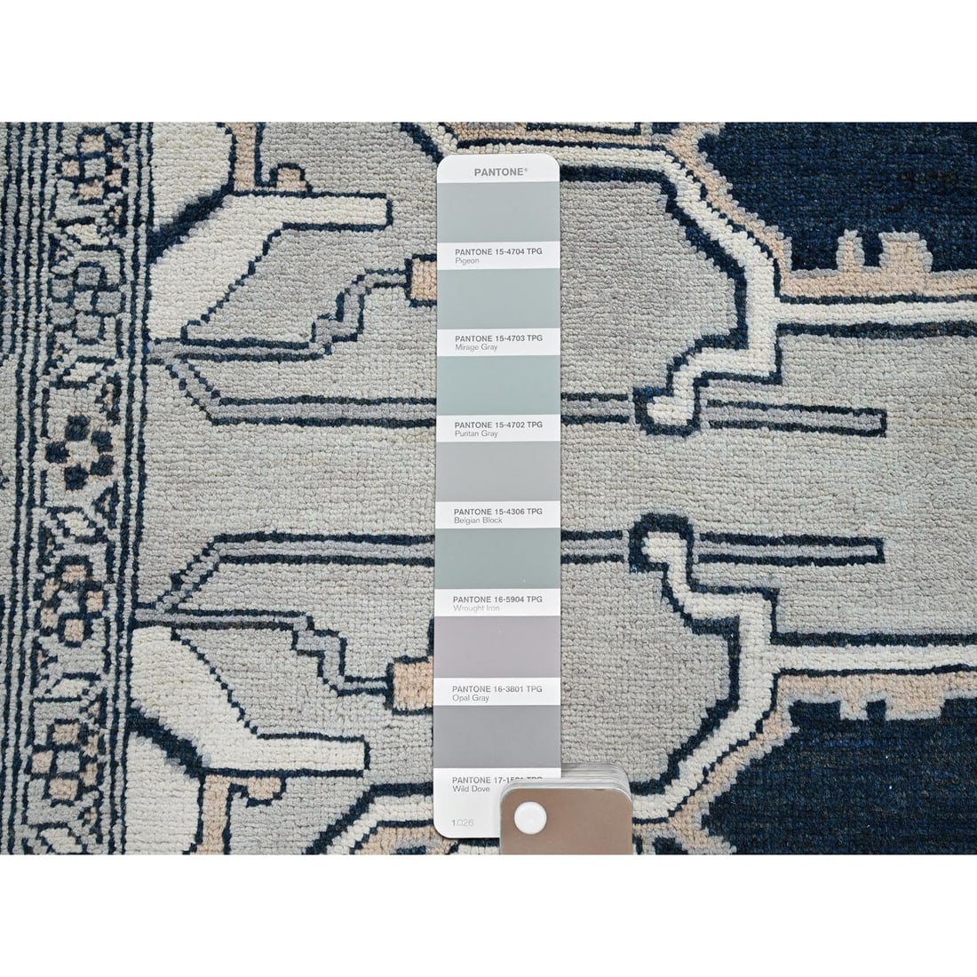 Cloud Gray Peshawar Serapi Heriz Design Hand Knotted Pure Wool Rug - 7