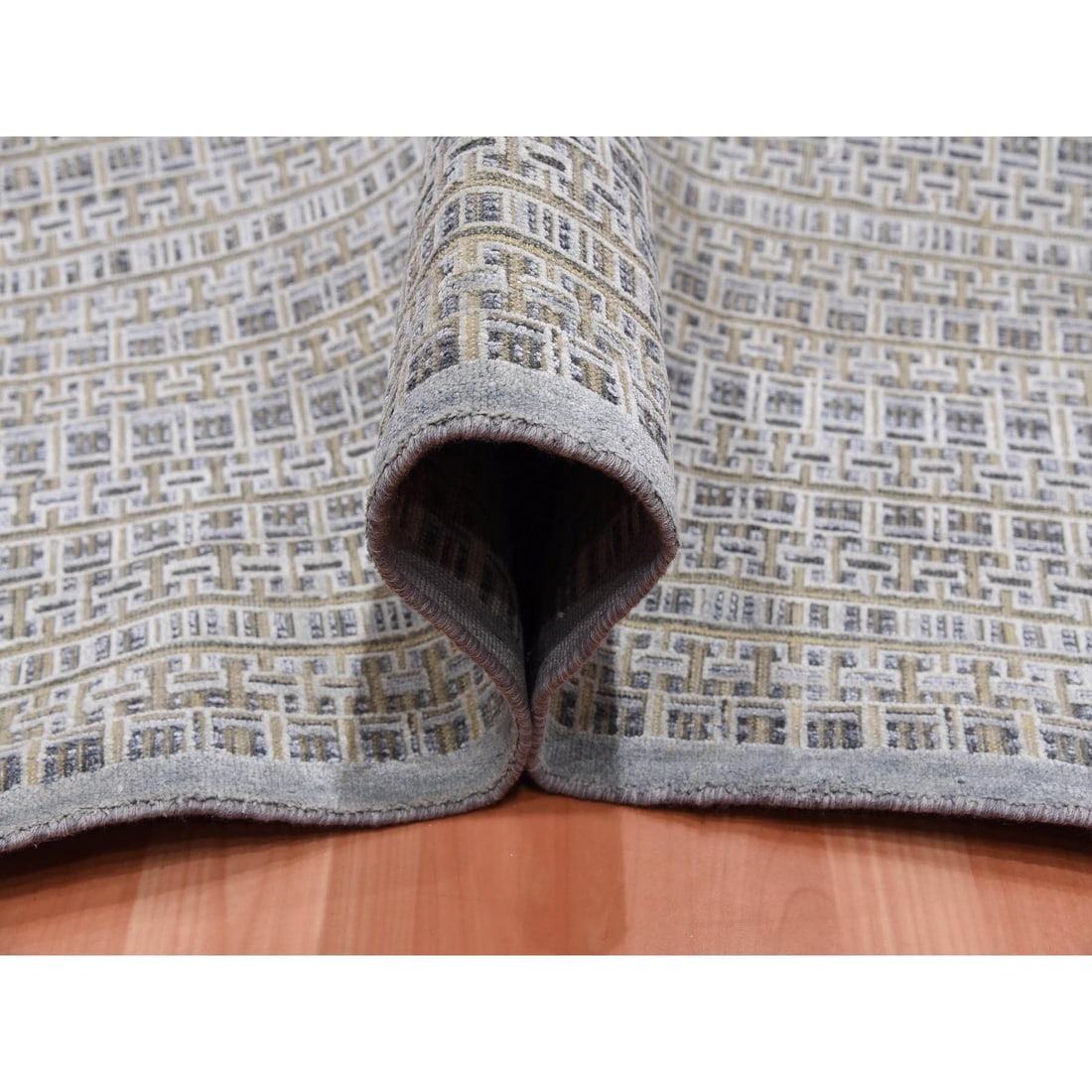 Silver Gray, Silk and Wool Hand Knotted, Modern Design Oversized Rug - 5