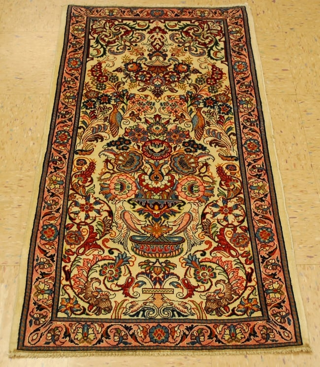 Persian SAROUK RUG 2.1x4.3: Title: Persian SAROUK RUG 2.1x4.3 Description: OLD,ANTIQUE HIGHLY DETAILED ANIMAL SUBJECTS VASE DESIGN Persian -SAROUK ORIENTAL RUG Kork wool_HIGH KPSI .....size is a unique 2' 1" x 4' 3"......
