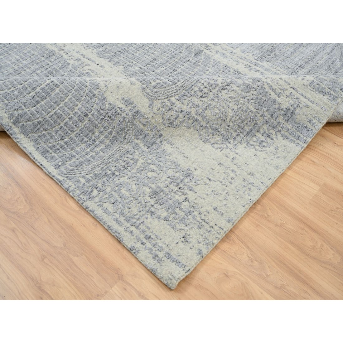 Gray, Jacquard Hand Loomed, Wool And Plant Based Silk, Square Rug - 6