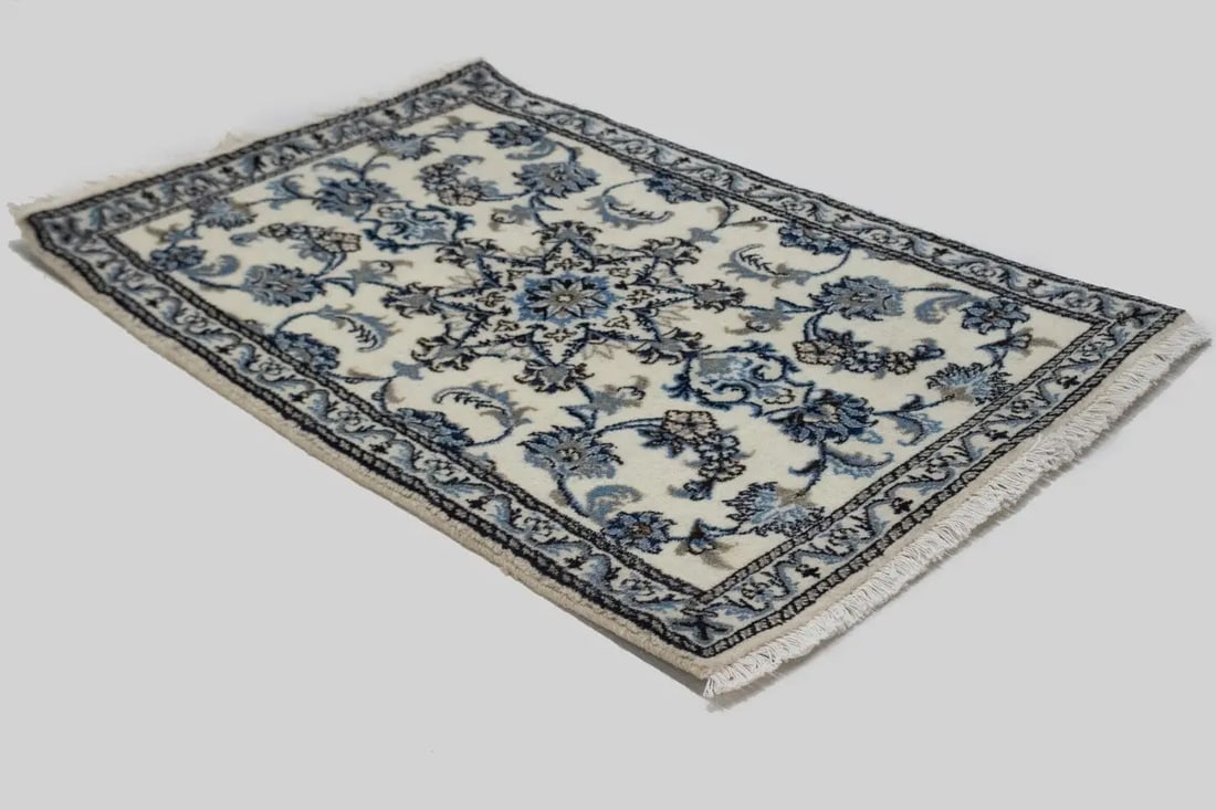 Cream Floral Classic 3X4 Nain Persian Rug - 10