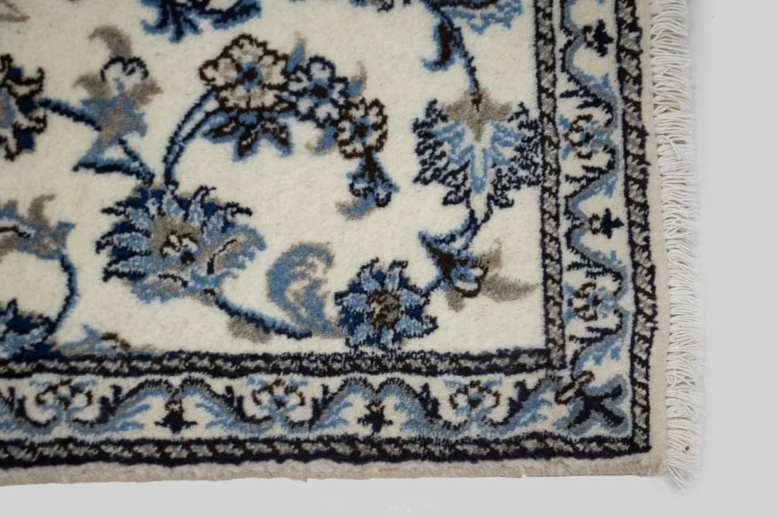 Cream Floral Classic 3X4 Nain Persian Rug - 7