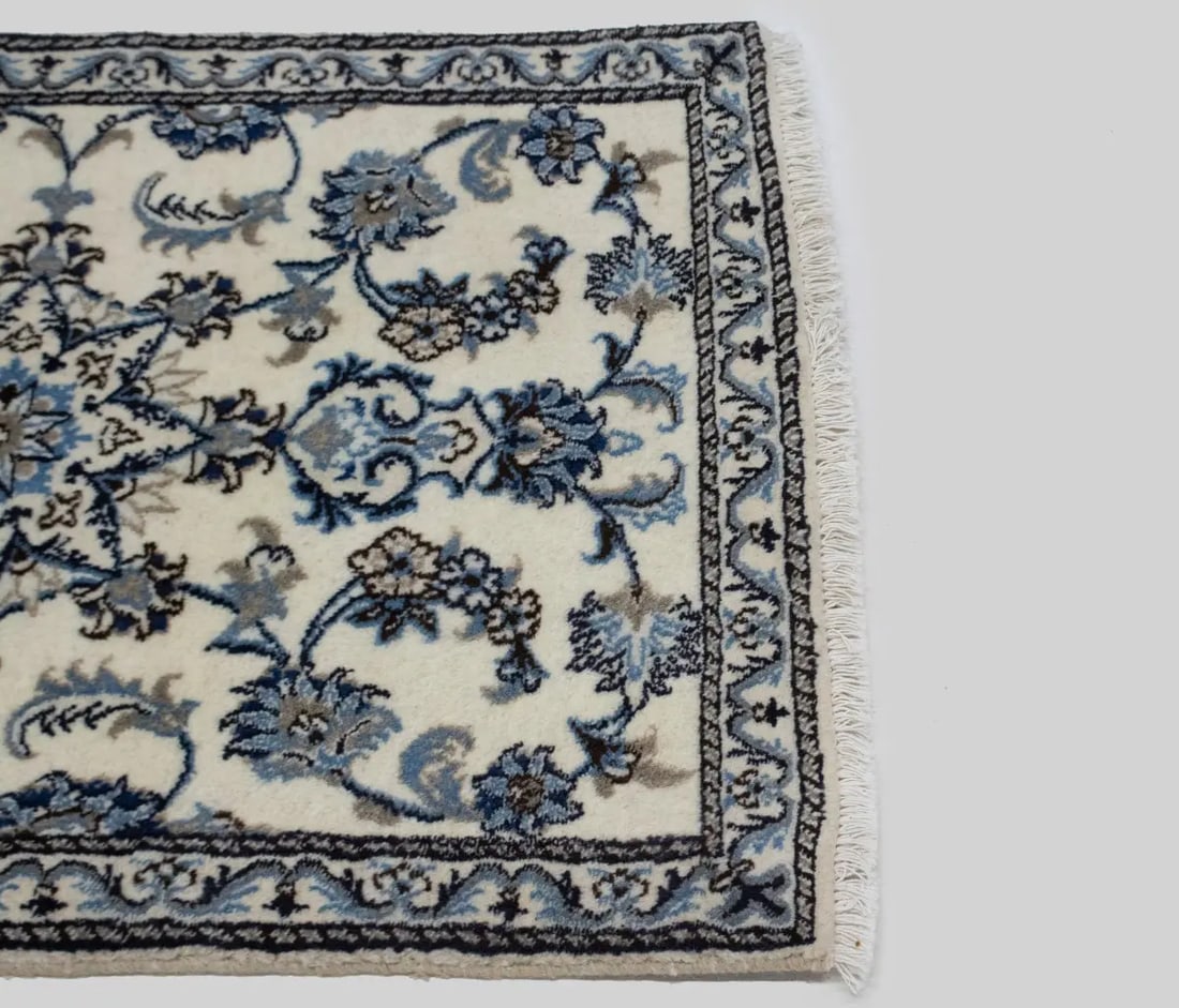 Cream Floral Classic 3X4 Nain Persian Rug - 9