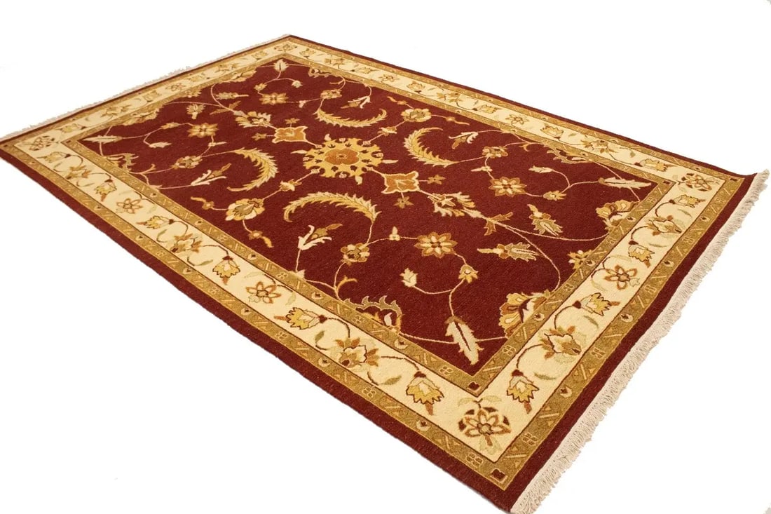Wine Red Floral 6'7X9'6 Sumak Oriental Rug - 4
