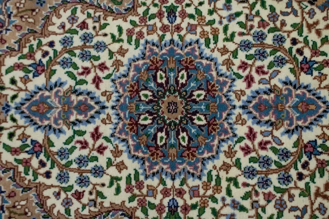 Cream Floral Kirman 3X10 Oriental Runner Rug - 10
