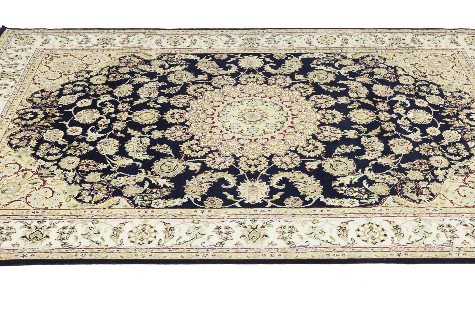 Cream Floral 7X10 Indo-Nain Oriental Rug - 8