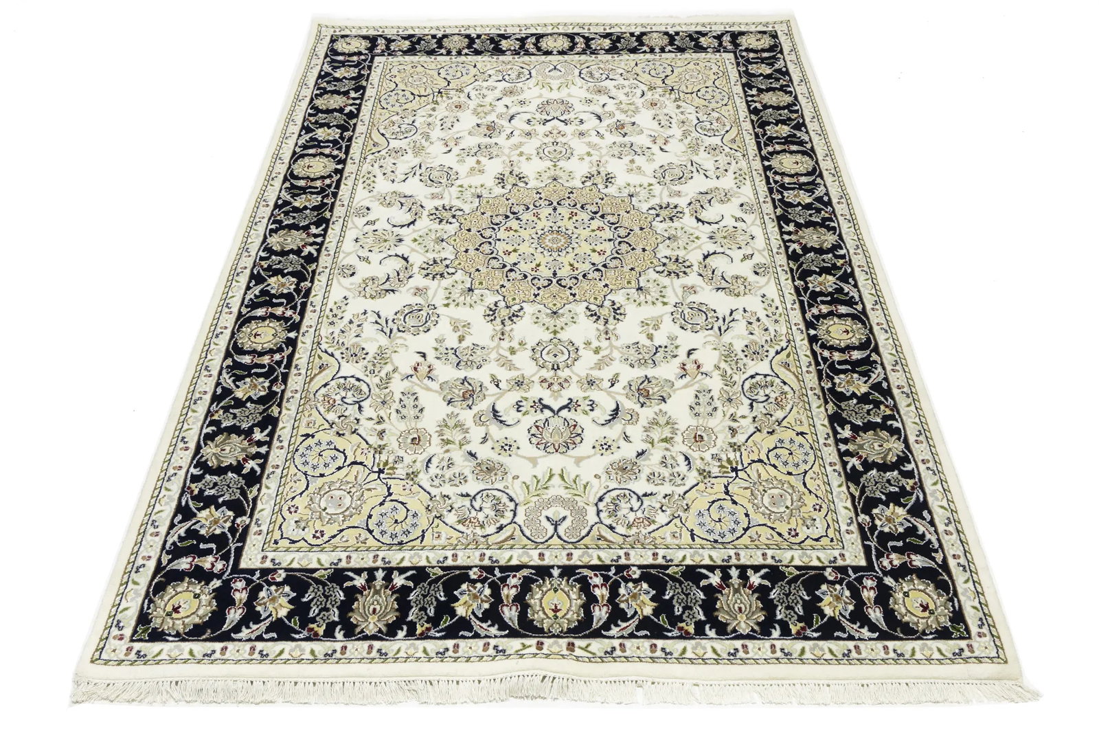 Cream Floral 6X9 Indo-Nain Oriental Rug - 3